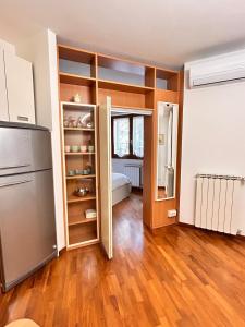 Mariangela s Apartment img17