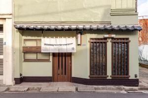 Stylish Bar and Spacious Kitchen ,79 sqm Entire House , Easy Access to Haneda , Up to 10 Guests