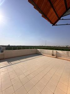 Hawa Homes Aura 1 Room with shared kitchen & Terrace