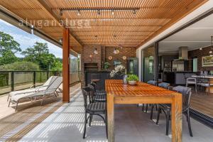 LUGA Casa Sofisticada com Vista Panorâmica