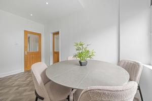 The Snug - Beachwalk Apartments