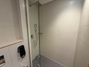 Elegant Studio Apartment with Marina View JVT