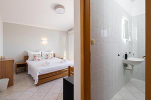 Adria Blue B&B