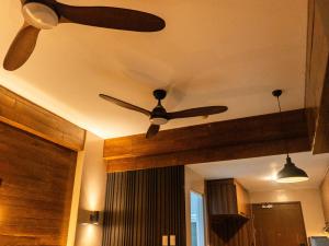 Woodvale at Alpine Villas, Crosswinds Tagaytay