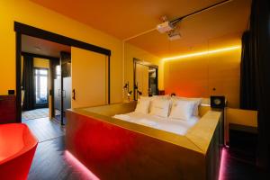 Supper Boutique Suites