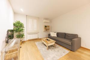 Bravissimo Força 17, Barri Vell apartments