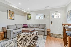 Serene 2BR-2BA walkable retreat in the Heart of DC - Parking included