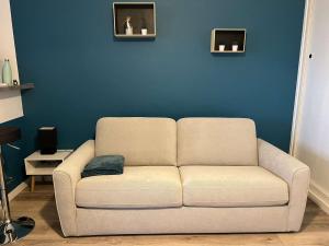 AIG_183 Studio rénové avec terrasse et vue exceptionnelle sur la marina, l’étang et le village de Gruissan