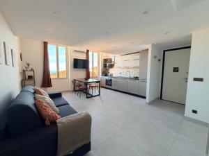 Courts & Coasts few steps from Tennis courts, Country Club and Montecarlo Beach