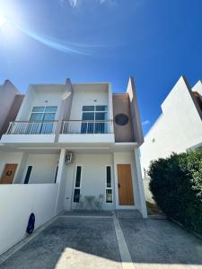 Modern townhome in Phuket