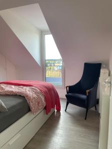 Bright & Modern 2 Bedroom Apartment near City