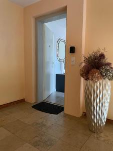 Bright & Modern 2 Bedroom Apartment near City
