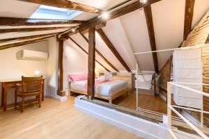 CDSR215 - Amplio y Luminoso Dúplex con Terraza en Madrid - Alquiler temporal