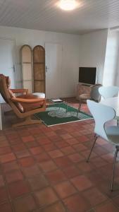 Near Nantes House in vineyards with Pool