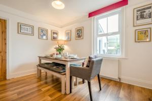 3 Bed in Padstow oc-p00455