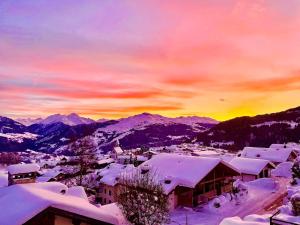 Dach-Panorama-Wohnung Falera - 5min zum Lift zu Fuss