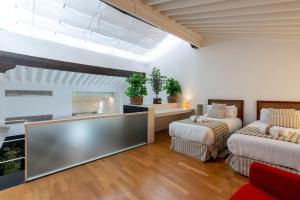 AD10 Amazing House near Cathedral by Antonia Diaz street