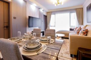 Urban Nest Westlands - Infinity Pool & Scenic Views