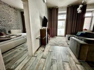 Royal City Centre Apartment