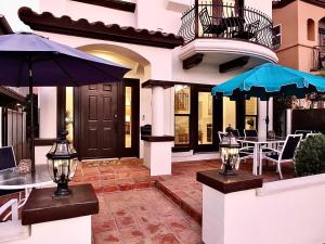 Beauty by the Beach - SoCal Fun