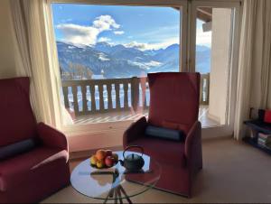 Dach-Panorama-Wohnung Falera - 5min zum Lift zu Fuss