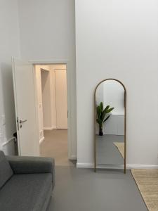 2 BR, central, calm and modern Berlin getaway