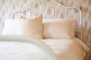Lawrencetown Lodge - The Willow Studio