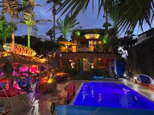 Kokomo on the beach with heated swimming pool
