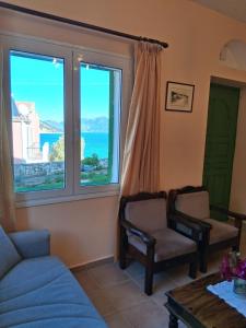 MAKRIS HOUSE-Giasemi