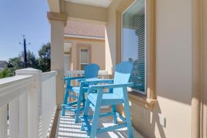 Steps to Pool and Beach! South Padre Island Getaway