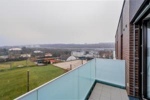 Blueground Invalidovna balcony nr Vltava PRG-90
