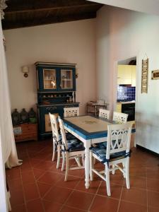 Villa Mariella - Large garden and BBQ in Stintino