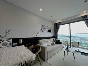 Luna Home and Apartment