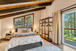 Little Bridge Lodge - Storybook Stateline Oasis