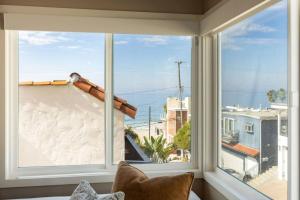 The Drift Manhattan Beach - steps to the ocean