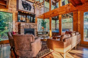 Perfect Smokies Escape Park View Hot Tub More