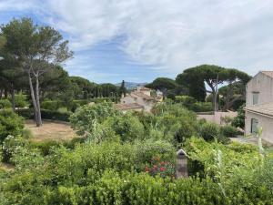 SM077 Sainte Maxime La Nartelle-Soleil dor jusquà 4 pers