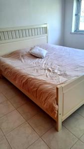 Cozy Room in Corroios Near Beach & Lisbon - Quarto Acolhedor em Corroios Perto da Praia e Lisboa