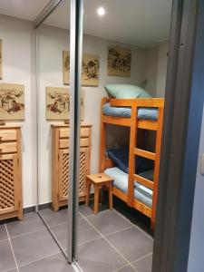 Small Cozy Nest In Morillon