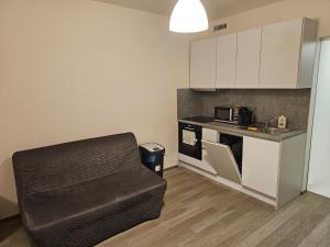 Centre NEW stylish apartment & parking near O2 Arena