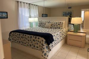 Oh Buoy! Catch the Breeze at This Beachfront Escape! Sleeps 8!