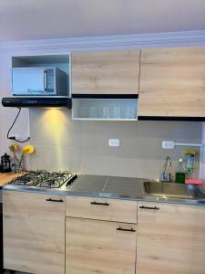 El Laguito, Edificio El Conquistador