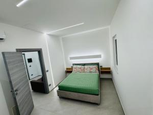 Ponente Amato Home