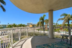 Beachfront Corner Condo Large Balcony
