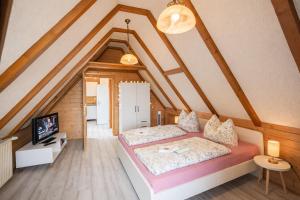 B8 Urlaubsmagie Bergsteigerwohnung mit Balkon mit Aussicht aufs Elbsandsteingebirge