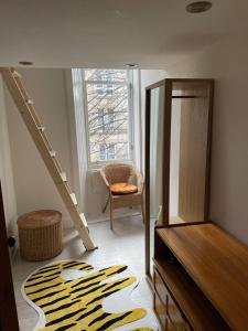 Cosy Central Edinburgh Apartment