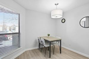 Cozy Modern 1BR at The Taylor