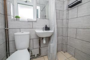 Cosy En-suite Driveway Work Leisure