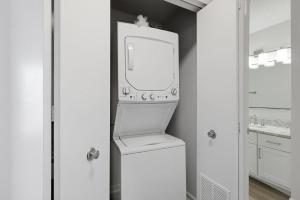 Relaxing Retreat with Modern Touches