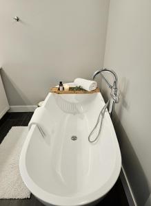 Cozy Modern house with Fireplace, Park city